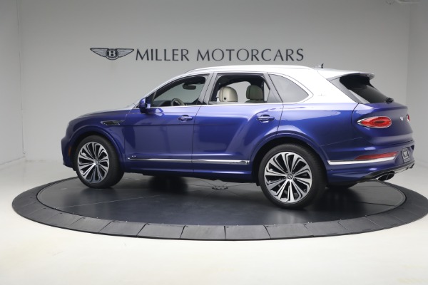 Used 2022 Bentley Bentayga V8 for sale $129,900 at Alfa Romeo of Greenwich in Greenwich CT 06830 4
