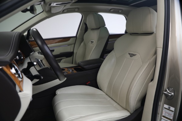 Used 2021 Bentley Bentayga V8 for sale $119,900 at Alfa Romeo of Greenwich in Greenwich CT 06830 20