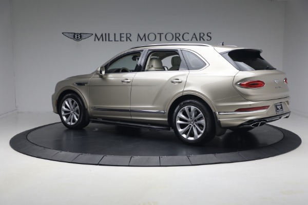 Used 2021 Bentley Bentayga V8 for sale $119,900 at Alfa Romeo of Greenwich in Greenwich CT 06830 4