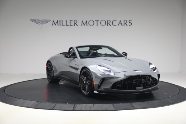 New 2026 Aston Martin Vantage Roadster for sale $263,400 at Alfa Romeo of Greenwich in Greenwich CT 06830 11