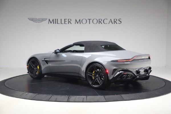 New 2026 Aston Martin Vantage Roadster for sale $263,400 at Alfa Romeo of Greenwich in Greenwich CT 06830 16