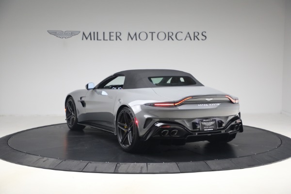New 2026 Aston Martin Vantage Roadster for sale $263,400 at Alfa Romeo of Greenwich in Greenwich CT 06830 17