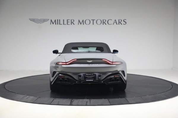 New 2026 Aston Martin Vantage Roadster for sale $263,400 at Alfa Romeo of Greenwich in Greenwich CT 06830 18