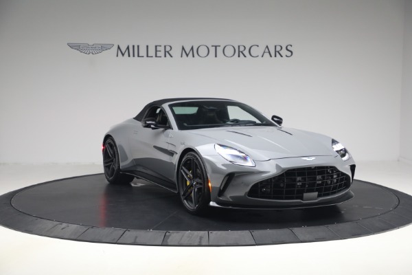New 2026 Aston Martin Vantage Roadster for sale $263,400 at Alfa Romeo of Greenwich in Greenwich CT 06830 23