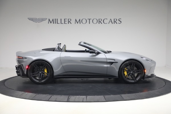 New 2026 Aston Martin Vantage Roadster for sale $263,400 at Alfa Romeo of Greenwich in Greenwich CT 06830 9