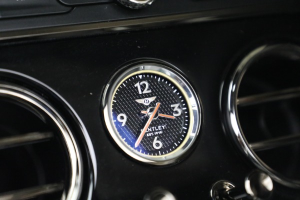 New 2026 Bentley Continental GTC Azure for sale $398,900 at Alfa Romeo of Greenwich in Greenwich CT 06830 28