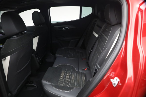 New 2026 Alfa Romeo Tonale Sport Speciale for sale $49,135 at Alfa Romeo of Greenwich in Greenwich CT 06830 17