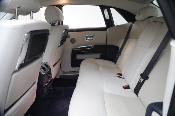 Used 2014 Rolls-Royce Ghost for sale $139,900 at Alfa Romeo of Greenwich in Greenwich CT 06830 20