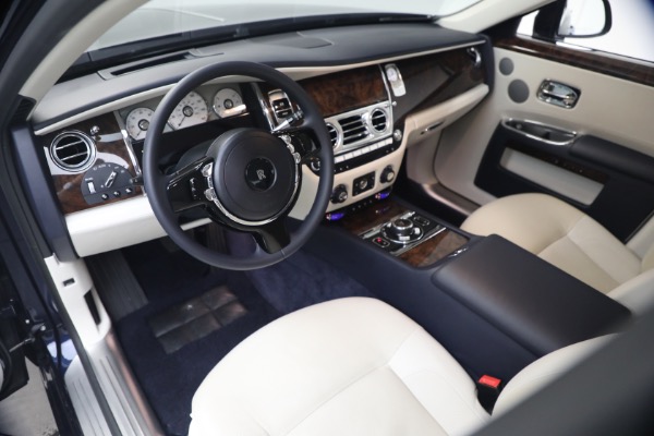 Used 2014 Rolls-Royce Ghost for sale $139,900 at Alfa Romeo of Greenwich in Greenwich CT 06830 23