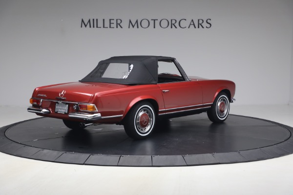 Used 1968 Mercedes-Benz 280SL for sale $229,900 at Alfa Romeo of Greenwich in Greenwich CT 06830 28