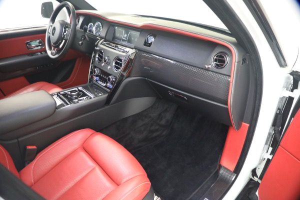 Used 2021 Rolls-Royce Black Badge Cullinan for sale $289,900 at Alfa Romeo of Greenwich in Greenwich CT 06830 18