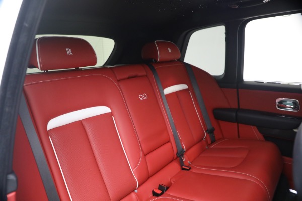 Used 2021 Rolls-Royce Black Badge Cullinan for sale $289,900 at Alfa Romeo of Greenwich in Greenwich CT 06830 24