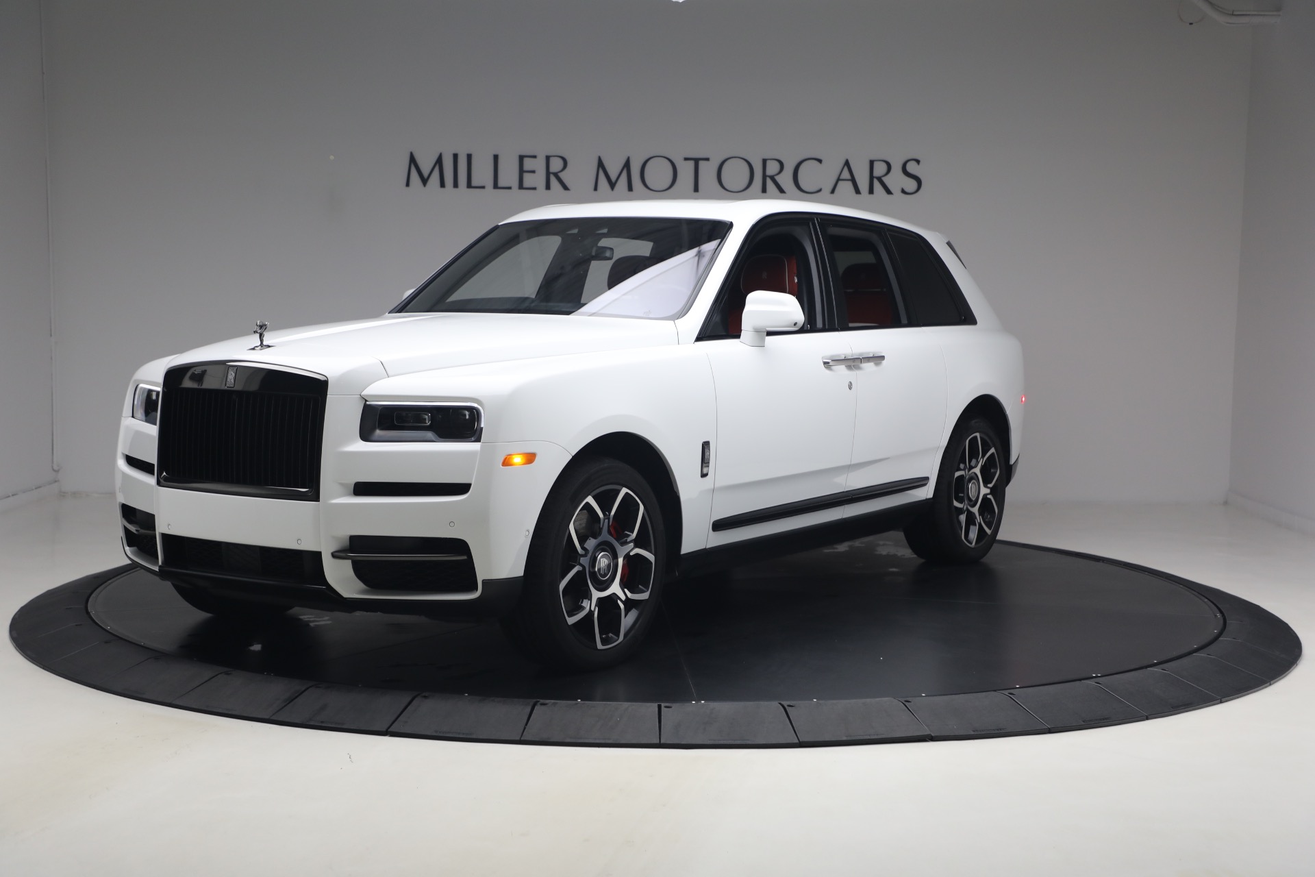 Used 2021 Rolls-Royce Black Badge Cullinan for sale $289,900 at Alfa Romeo of Greenwich in Greenwich CT 06830 1