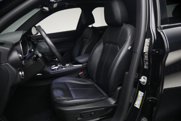 Used 2022 Alfa Romeo Stelvio TI for sale $27,900 at Alfa Romeo of Greenwich in Greenwich CT 06830 15