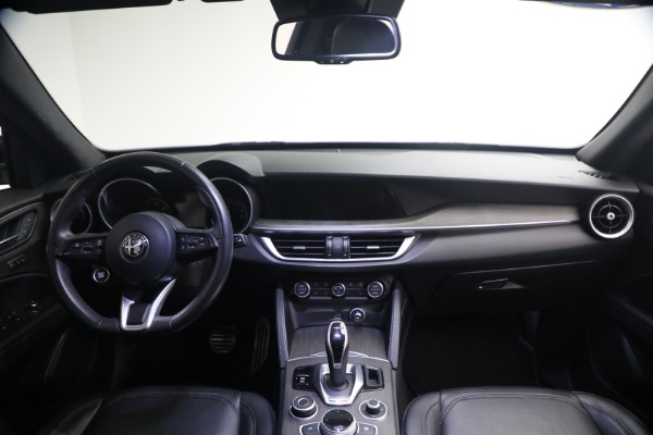 Used 2022 Alfa Romeo Stelvio TI for sale $27,900 at Alfa Romeo of Greenwich in Greenwich CT 06830 23