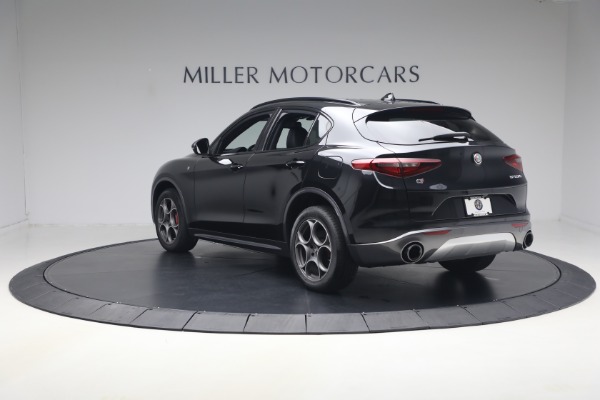 Used 2022 Alfa Romeo Stelvio TI for sale $27,900 at Alfa Romeo of Greenwich in Greenwich CT 06830 5