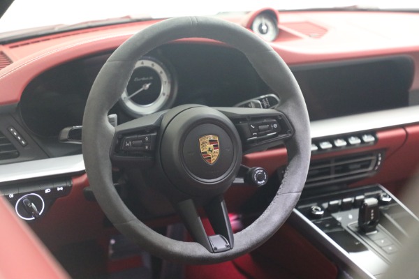 Used 2022 Porsche 911 Turbo S for sale $242,900 at Alfa Romeo of Greenwich in Greenwich CT 06830 21