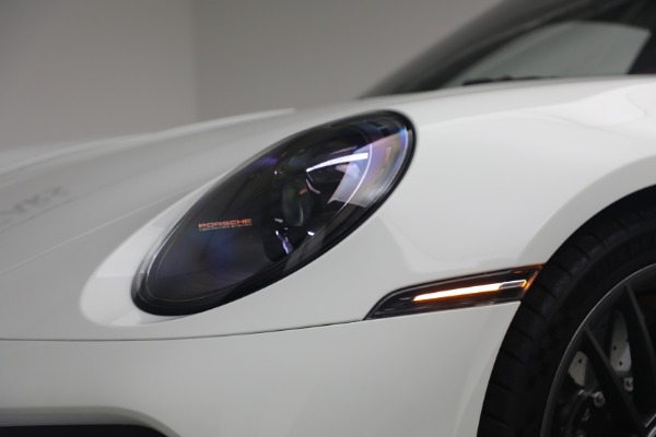 Used 2022 Porsche 911 Turbo S for sale $242,900 at Alfa Romeo of Greenwich in Greenwich CT 06830 23