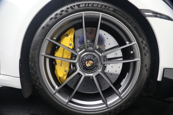 Used 2022 Porsche 911 Turbo S for sale $242,900 at Alfa Romeo of Greenwich in Greenwich CT 06830 27