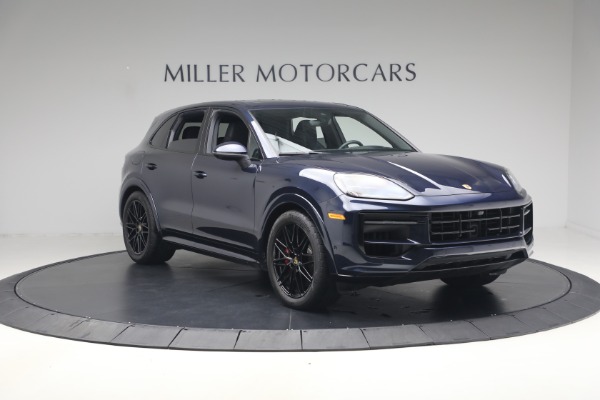 Used 2024 Porsche Cayenne S for sale $79,900 at Alfa Romeo of Greenwich in Greenwich CT 06830 11