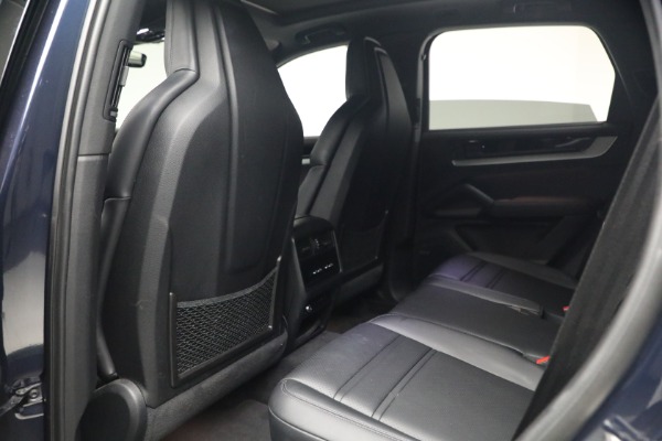 Used 2024 Porsche Cayenne S for sale $79,900 at Alfa Romeo of Greenwich in Greenwich CT 06830 17