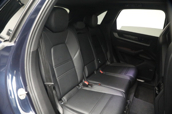 Used 2024 Porsche Cayenne S for sale $79,900 at Alfa Romeo of Greenwich in Greenwich CT 06830 22