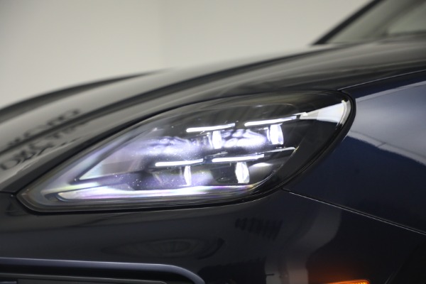 Used 2024 Porsche Cayenne S for sale $79,900 at Alfa Romeo of Greenwich in Greenwich CT 06830 25