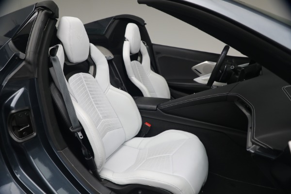 Used 2021 Chevrolet Corvette Stingray for sale $71,900 at Alfa Romeo of Greenwich in Greenwich CT 06830 17