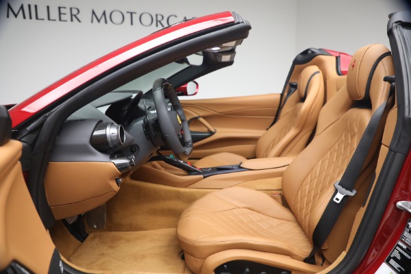 Used 2023 Ferrari 812 GTS for sale $949,900 at Alfa Romeo of Greenwich in Greenwich CT 06830 14