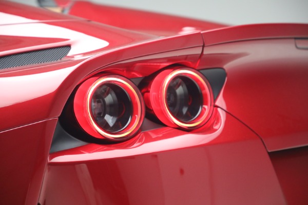 Used 2023 Ferrari 812 GTS for sale $949,900 at Alfa Romeo of Greenwich in Greenwich CT 06830 27