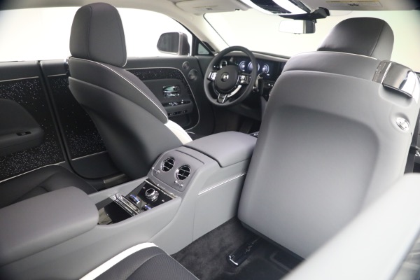 Used 2024 Rolls-Royce Spectre for sale $399,900 at Alfa Romeo of Greenwich in Greenwich CT 06830 23