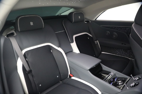 Used 2024 Rolls-Royce Spectre for sale $399,900 at Alfa Romeo of Greenwich in Greenwich CT 06830 24