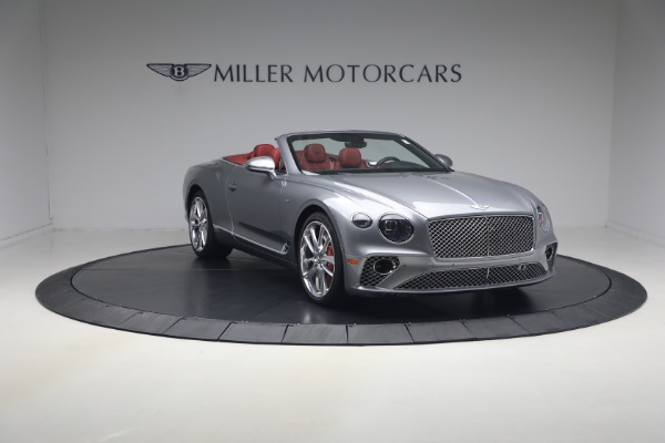 Used 2022 Bentley Continental GTC V8 for sale $219,900 at Alfa Romeo of Greenwich in Greenwich CT 06830 11