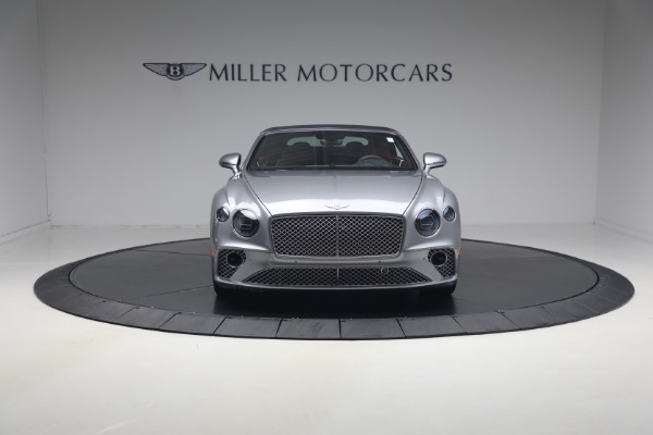 Used 2022 Bentley Continental GTC V8 for sale $219,900 at Alfa Romeo of Greenwich in Greenwich CT 06830 13