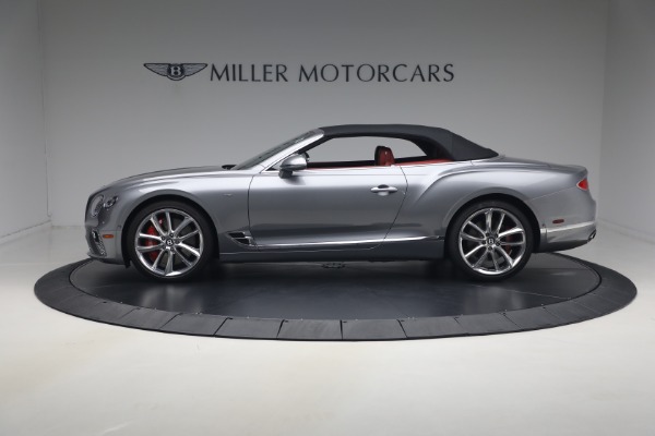 Used 2022 Bentley Continental GTC V8 for sale $219,900 at Alfa Romeo of Greenwich in Greenwich CT 06830 16