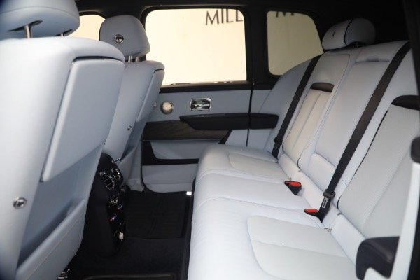 Used 2025 Rolls-Royce Cullinan for sale $419,900 at Alfa Romeo of Greenwich in Greenwich CT 06830 21