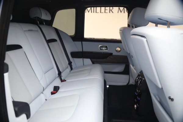 Used 2025 Rolls-Royce Cullinan for sale $419,900 at Alfa Romeo of Greenwich in Greenwich CT 06830 25