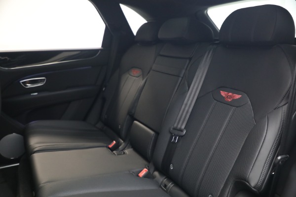 New 2026 Bentley Bentayga V8 for sale $244,330 at Alfa Romeo of Greenwich in Greenwich CT 06830 24