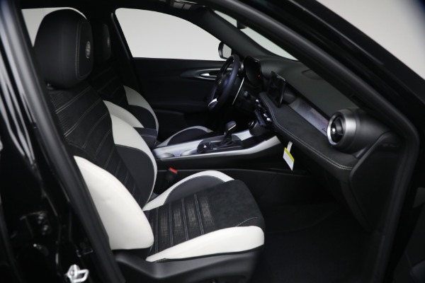 New 2026 Alfa Romeo Tonale Sport Speciale for sale $49,790 at Alfa Romeo of Greenwich in Greenwich CT 06830 16