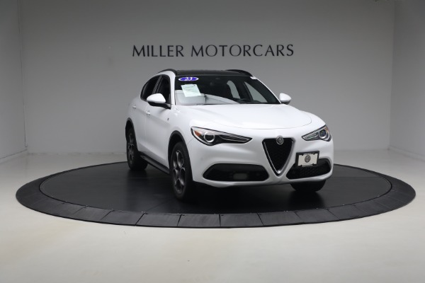 Used 2023 Alfa Romeo Stelvio Ti for sale $32,900 at Alfa Romeo of Greenwich in Greenwich CT 06830 11