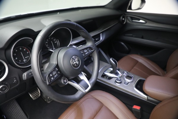 Used 2023 Alfa Romeo Stelvio Ti for sale $32,900 at Alfa Romeo of Greenwich in Greenwich CT 06830 20