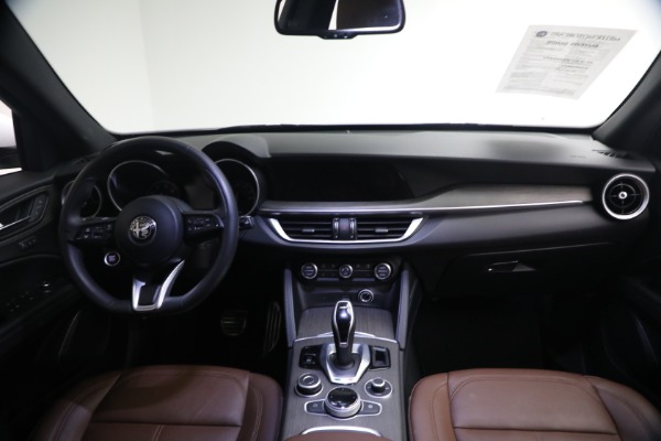 Used 2023 Alfa Romeo Stelvio Ti for sale $32,900 at Alfa Romeo of Greenwich in Greenwich CT 06830 21
