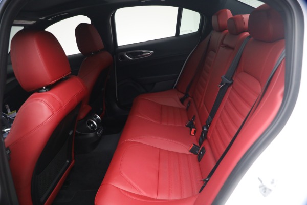 New 2026 Alfa Romeo Giulia Veloce for sale $55,870 at Alfa Romeo of Greenwich in Greenwich CT 06830 21