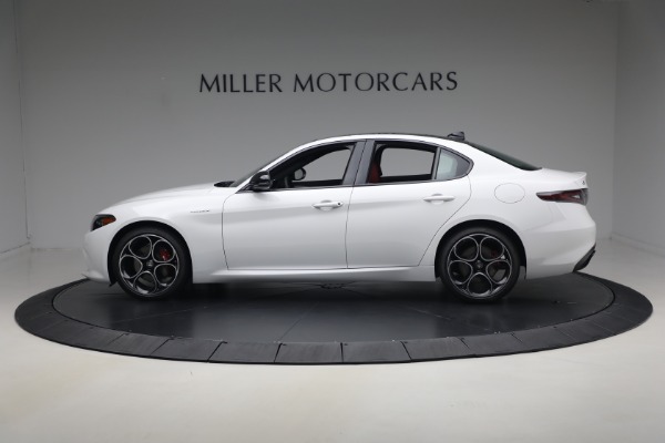 New 2026 Alfa Romeo Giulia Veloce for sale $55,870 at Alfa Romeo of Greenwich in Greenwich CT 06830 3