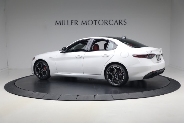 New 2026 Alfa Romeo Giulia Veloce for sale $55,870 at Alfa Romeo of Greenwich in Greenwich CT 06830 4