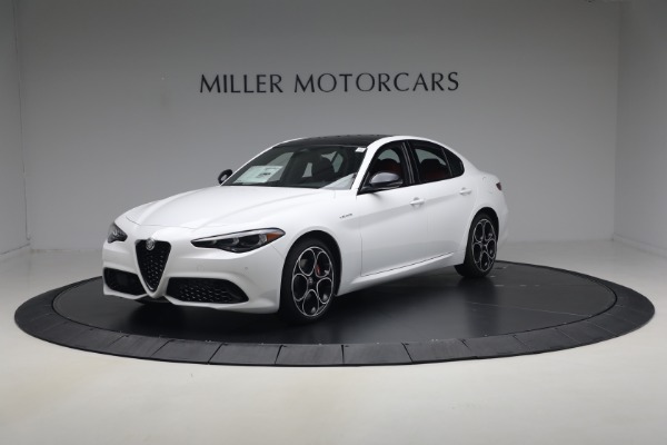 New 2026 Alfa Romeo Giulia Veloce for sale $55,870 at Alfa Romeo of Greenwich in Greenwich CT 06830 1