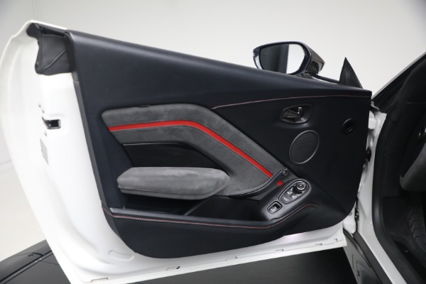 Used 2023 Aston Martin Vantage F1 Edition for sale $129,900 at Alfa Romeo of Greenwich in Greenwich CT 06830 26