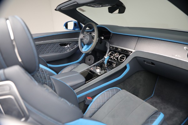 Used 2024 Bentley Continental GTC Speed for sale $299,900 at Alfa Romeo of Greenwich in Greenwich CT 06830 27