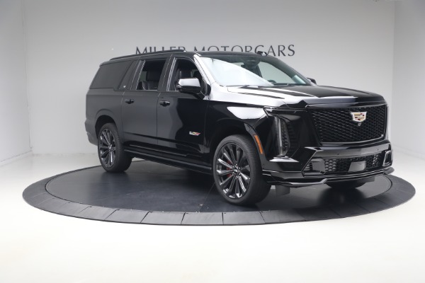 Used 2026 Cadillac Escalade-V ESV for sale $189,900 at Alfa Romeo of Greenwich in Greenwich CT 06830 11