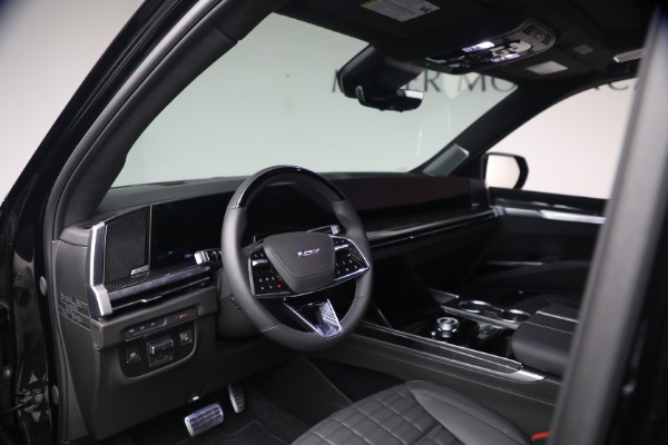 Used 2026 Cadillac Escalade-V ESV for sale $189,900 at Alfa Romeo of Greenwich in Greenwich CT 06830 15